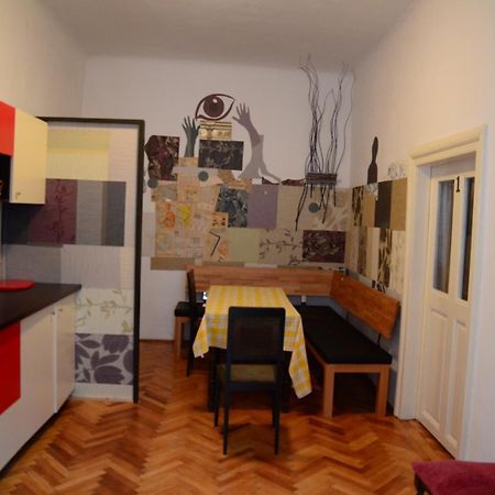 Hostel Pangeea Sibiu Ruang foto